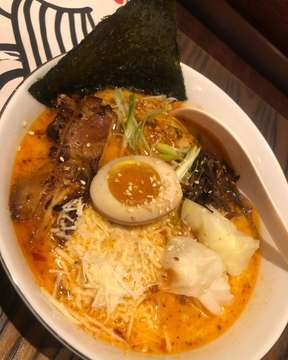 holiday lunch at Yoisho Ramen. 🍜
Ramen ! Kesukaan ! hari ini coba yoisho ramen review dikit yuk ; 
tekstur noodle bisa pilih thin / thick .
yang saya order thick ( as picture attach ) 
taste ; already mixed with indonesian fav. 
porsinya gede2 dari ramen & gyoza, kalau aku sih habis ya 🤣, tp bagi yang makannya mini can be sharing. 
ordering today : 
Ramen  Set 🍜 : Shio Paitan + chic gyoza + hot ocha 🍜 : Cheese  Paitan + chic gyoza + cold ocha 💵 : 74k ( blom sc ) 🥰 : ❤️❤️❤️
🗒 : no pork aka halal 🐤🐤 overall perut kenyang bet + hati pun senang ! Oiya jangan lupa order mochi matcha for closing your meal . #kuiakiru. 
For sure will be back , selain makanan banyak pilihan tempatnya asik bgt #instagramable 🥰

ps : bagi yang vegan , mereka ada ramen vegan loh 😊 #itadakimasu
.
.
.
.
.
#holiday #thursday #lunch #ramen #noodlelover #bakmilover #gyoza #melawai #senopati #japan #japanfood #japanfoodie #foodporn #foodism #instafood #likeforlikes #nomnom #jktfoodbang #jktfoodie #jajan #dessert #mochi #eat #gunawarman #foodphotography