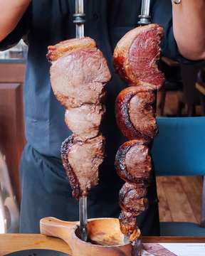 🆕 NEW POST ON THE BLOG 🆕 Unique & rare Brazilian BBQ Churrascaria at @tucanos_jakarta , a great experience enjoying delicious churrascao such as Picanha (Prime Part of Top Sirloin), Alcatra (Top Sirloin), Garlic Beef, Hump, and Grilled Pineapple.. 😋🥩 Looking at all the huge grilled meat being sliced and served in front of us is surely a very appetizing experience. It is definitely the place to go if you’re a meat lover who wants unlimited meats and appetizers.. (Swipe to the last picture) 😉 Full review and more story on FOODINLOVEID.COM (link on bio)
▪
▪
▪
✔💬 Turn ON post notification for latest update from us 😉
Don't forget to check our blog for latest update ➡ WWW.FOODINLOVEID.COM
Click direct link on my bio... 😉
▪
▪
▪
▪ 
#FoodInLoveID
#tucanosjakarta #tucanoschurrascariabrazilianbbq #tucanoschurrascariabrasileira #brazilianbbq #brazilianchurrasco #churrasco #churrascaria #beautifulcuisines #zomato #foodblogger #jktfoodblogger #jktfoodies #jktfoodbang #jktfooddestination