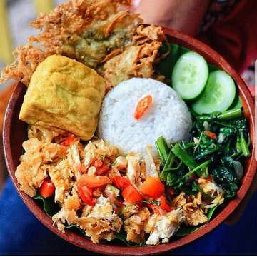 Ayam Geprek Yu Tiwi - photo 1