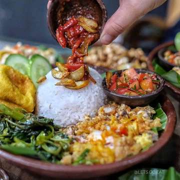 Ayam Geprek Yu Tiwi - photo 0