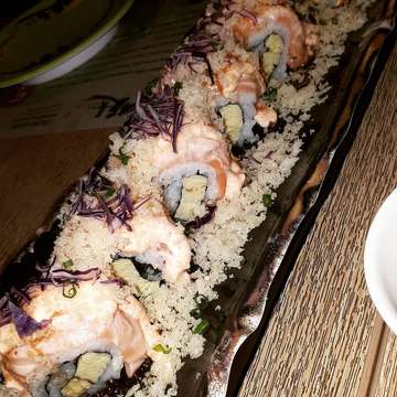 🍣Super delicious sushi by @itachosushi.id !!!🍣
Wow super fresh salmon, super creamy mayonaise nya, keseluruhan rasa nya perfect! Kenyang banget makan 3 plate aja. Service nya juga super ok karena tanggap banget dan super ramah waiter/waitress nya☺ 
Jadi pokoknya me akan makan ini lagi sih!
#sushi #itachosushi #sushiindonesia #sushijakarta #jakartafoodies #jktfoodbang