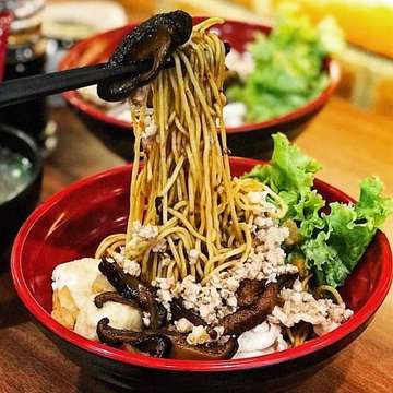 Yong He Noodle House - photo 1